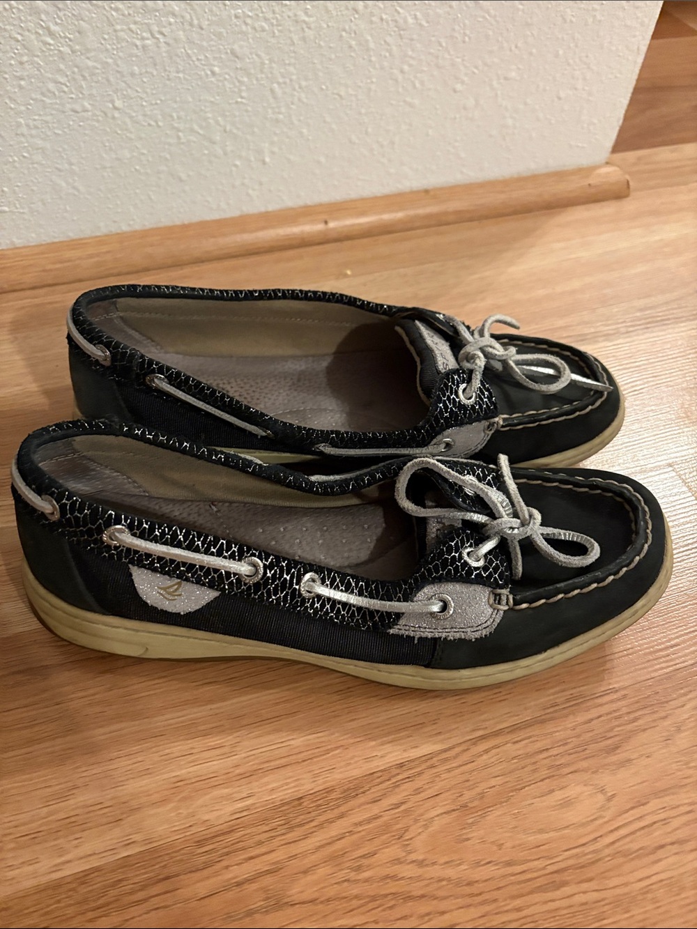 Sperry Black Boat Shoes with silver Laces